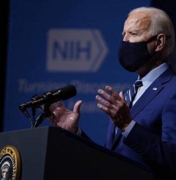 Байден заявил, что около 300 млн американцев сделают прививку от коронавируса к концу июля