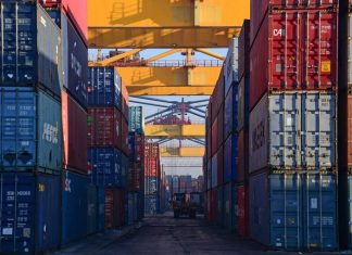 ЦСР ожидает роста цен на импортные товары на 15% из-за удорожания морских перевозок