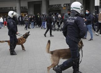 Две женщины ранены в Брюсселе в результате нападения с ножом в метро