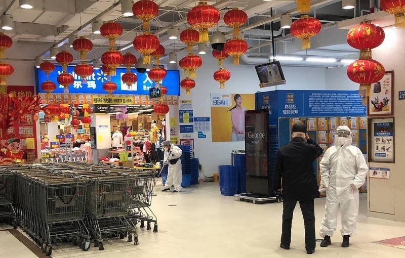 Китай обвинил США в "деструктивности" в ответ на критику в отношении работы ВОЗ в Ухане