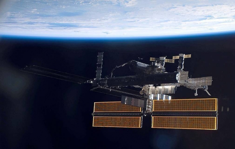 Космонавты закрыли на МКС люк в отсеке с трещиной