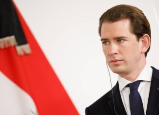 Курц заявил, что готов привиться вакциной из России или Китая в случае их регистрации в ЕС