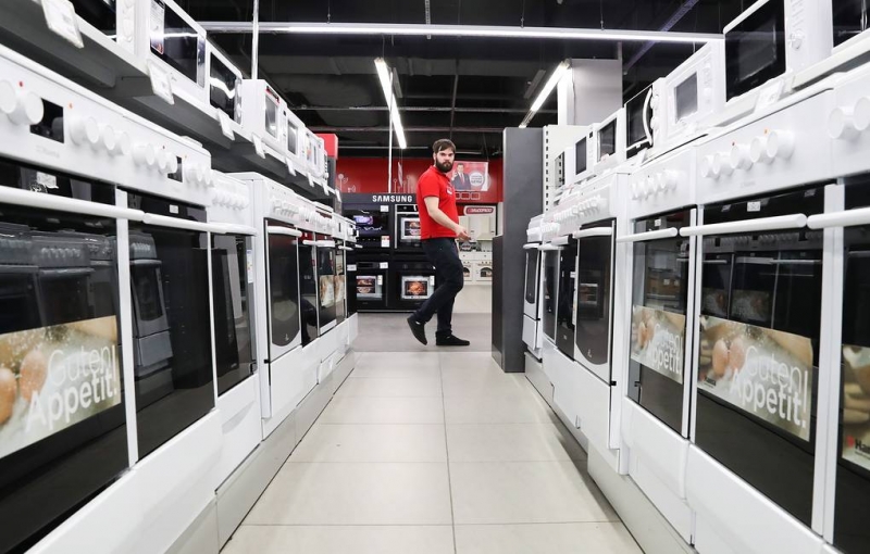 Минпромторг не получал от ретейлеров сообщений о планах повышения цен на электронику

