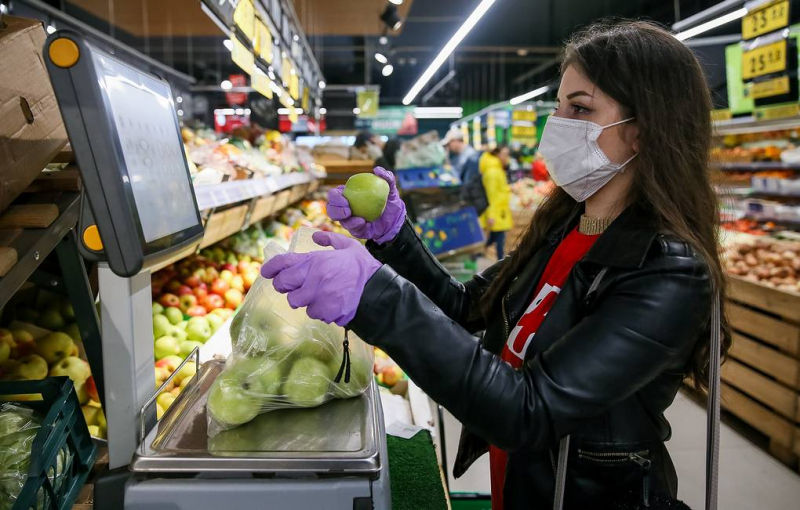 Минсельхоз ожидает снижение цен на овощи и фрукты по мере поступления нового урожая

