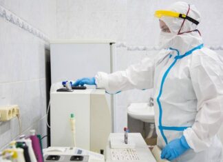 Минздрав одобрил проведение III фазы исследования вакцины «Спутник Лайт»