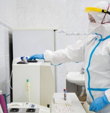 Минздрав одобрил проведение III фазы исследования вакцины «Спутник Лайт»