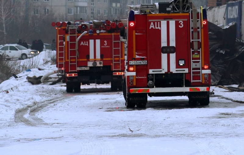 На складе горюче-смазочных материалов в Красноярске произошел взрыв