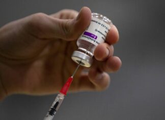 На Украине зарегистрировали вакцину против коронавируса компании AstraZeneca