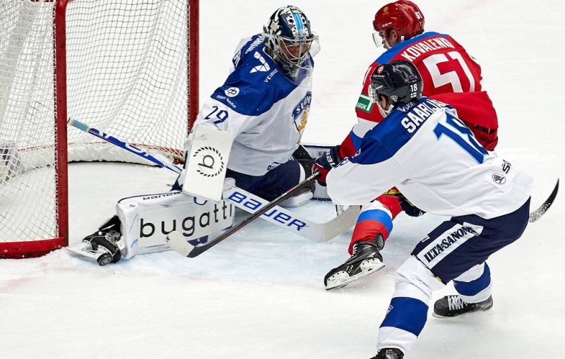 Победа при не лучшей игре.
Российские хоккеисты выиграли седьмой матч подряд в Евротуре