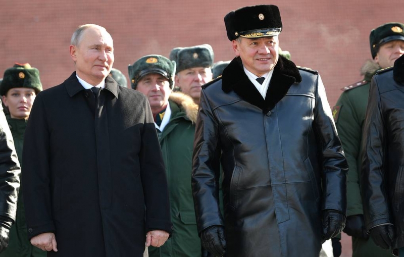 Путин в День защитника Отечества по традиции возложил венок к Могиле Неизвестного Солдата