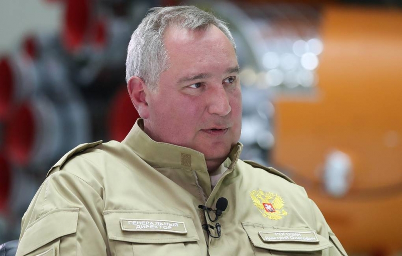 Рогозин отреагировал на публикацию снимков американского марсохода мемом