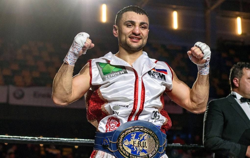 Российский боксер Аванесян защитил титул чемпиона Европы


