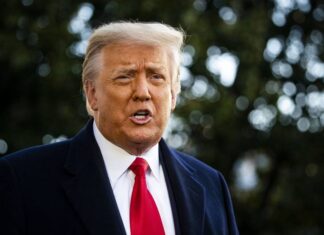 Советник Трампа заявил, что экс-президент США счастлив вне социальных сетей