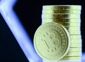 Стоимость биткойна впервые достигла $45 тыс.