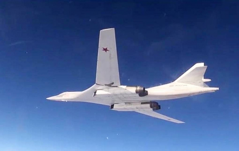 Ту-160 выполнили полет над Баренцевым, Гренландским и Норвежским морями