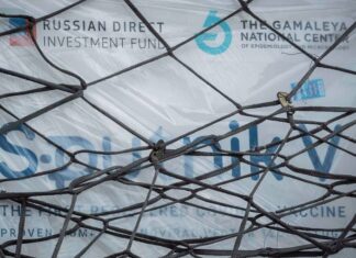 В Австрии «Спутник V» сравнили с автоматом Калашникова по надежности и эффективности