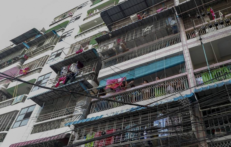 В Мьянме после сбоев во время протестов частично восстановили интернет