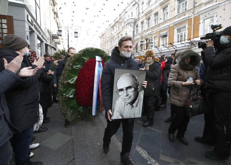 В Москве простились с Андреем Мягковым