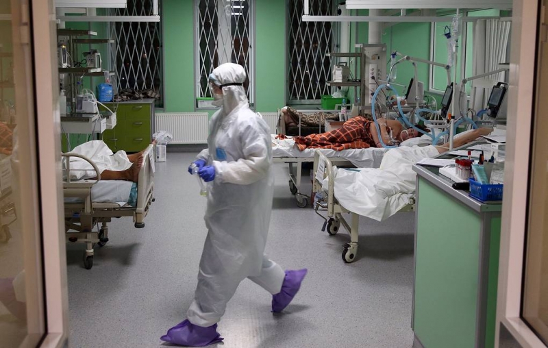 В России умерли из-за коронавируса 337 человек за сутки. Это минимум с 16 ноября

