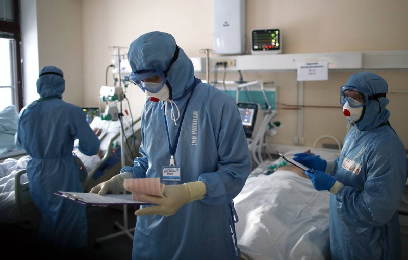 В России выявили 15 038 случаев заражения коронавирусом за сутки