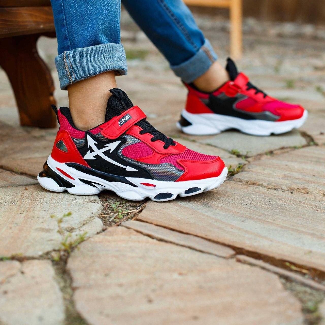 Стильная и качественна обувь для всей семьи