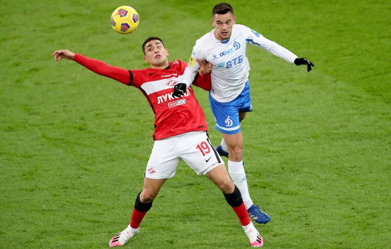 "Зенит" и "Спартак" остались за бортом.
Стартовала 1/8 финала Кубка России