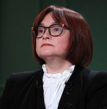 ЦБ пока не намерен вводить в обращение монету в 50 рублей и банкноту в 10 тыс. рублей