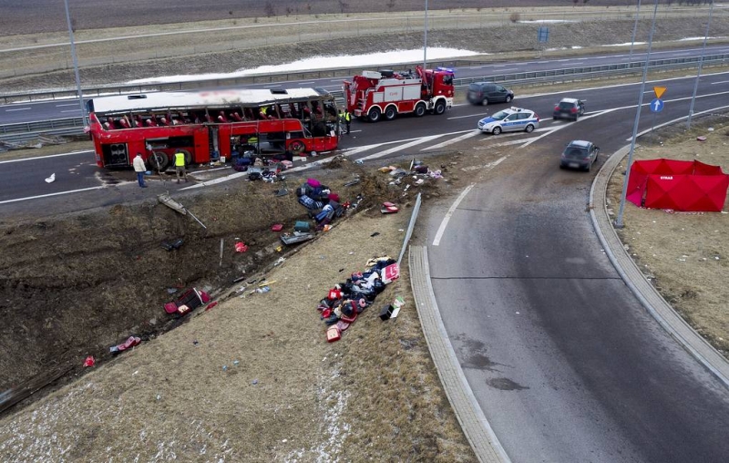 Число пострадавших в ДТП с автобусом в Польше достигло 35
