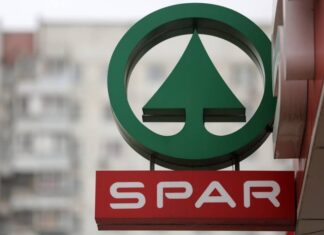 Экс-совладельцев магазинов Spar в России заподозрили в хищении 8 млрд рублей у Сбербанка