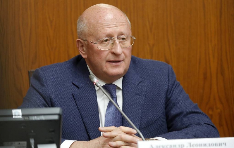 Гинцбург заявил, что вакцина "Спутник лайт" практически готова к применению