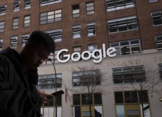 Google выплатил 3 млн рублей штрафа за неисполнение требований об удалении информации