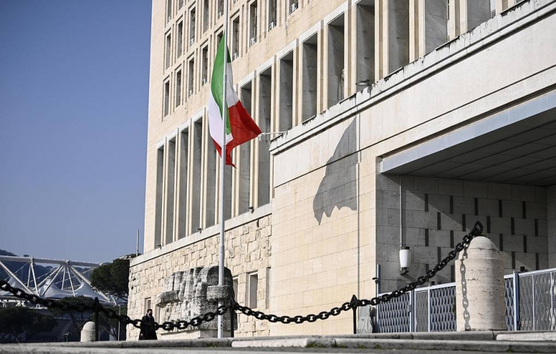 Италия высылает двух сотрудников российского посольства