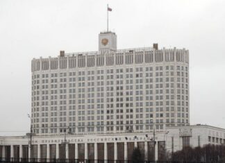 Кабмин рекомендовал переводить работников 65+ на удаленку в приоритетном порядке