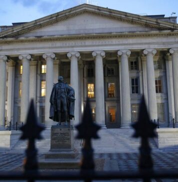 Минфин США опубликовал список россиян, против которых вводятся санкции из-за Навального