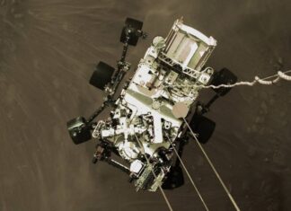 Планетоход Perseverance впервые проехал по поверхности Марса