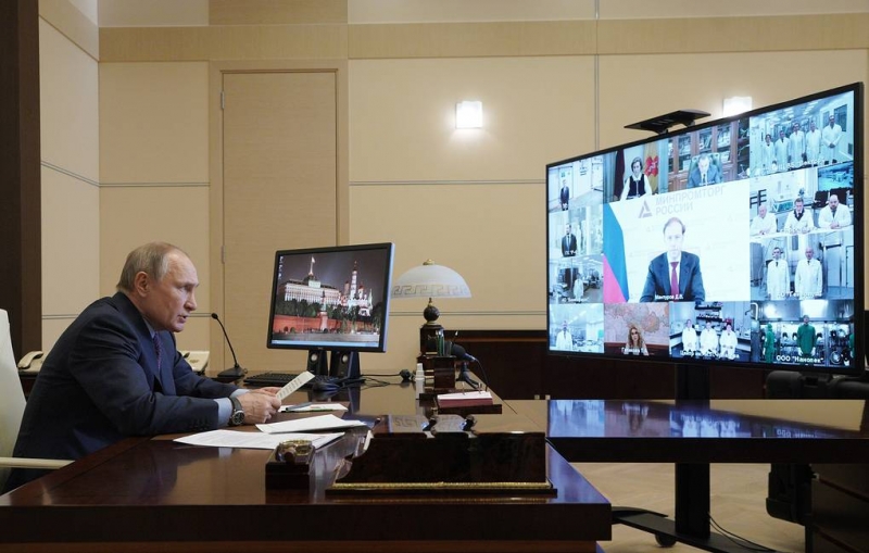 Прививка Путина и вакцина в каплях.
Что обсуждали на совещании по вакцинации у президента