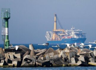 Трубоукладчик «Академик Черский» вернулся к берегам Калининградской области