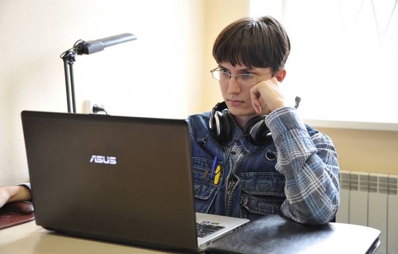 В Минцифры заявили, что абоненты в России не останутся без домашнего интернета