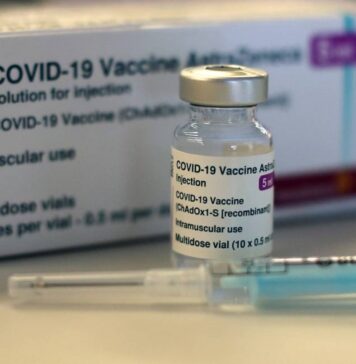 В Норвегии троих медиков госпитализировали с тромбами после вакцины AstraZeneca