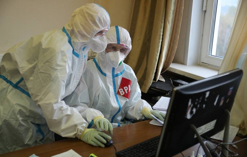 В России впервые с 3 октября выявили менее 10 тыс. заразившихся коронавирусом за сутки

