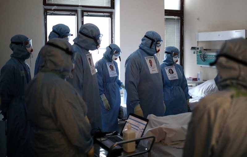 В России выявили 9 221 случай заражения коронавирусом за сутки

