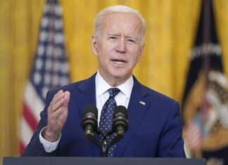 Байден заявил, что предложил Путину встретиться летом в Европе