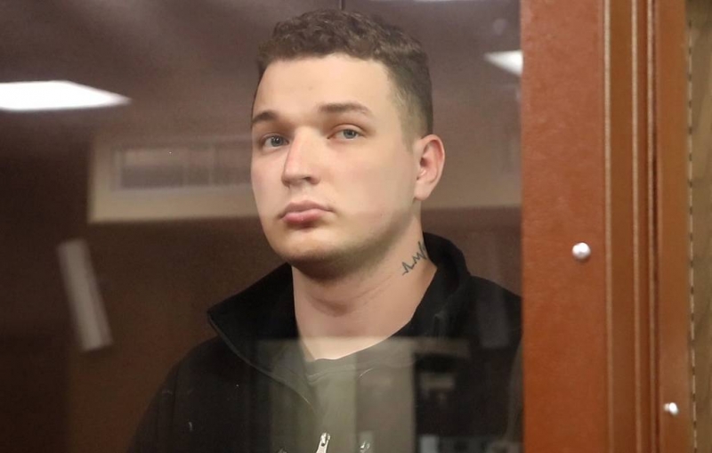 Блогеру Эдварду Билу предъявили обвинение в нарушении ПДД после аварии в центре Москвы