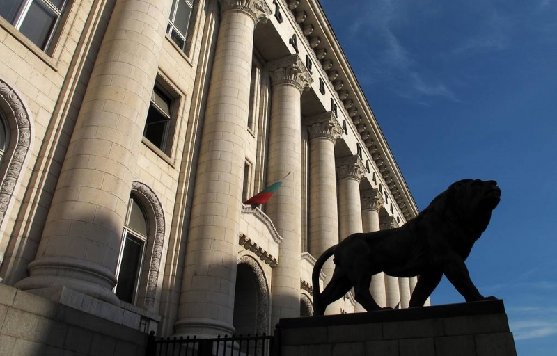 Болгария заподозрила группу россиян в организации взрывов на оружейных заводах