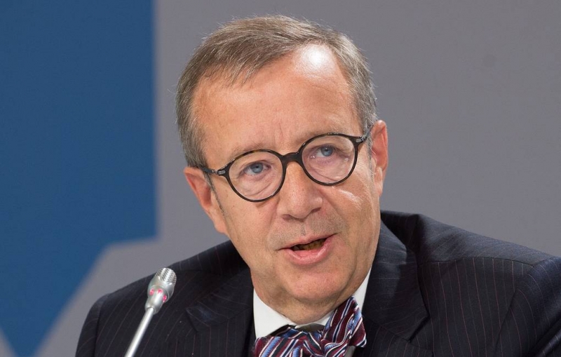 Экс-президент Эстонии предложил запретить для россиян въезд в ЕС