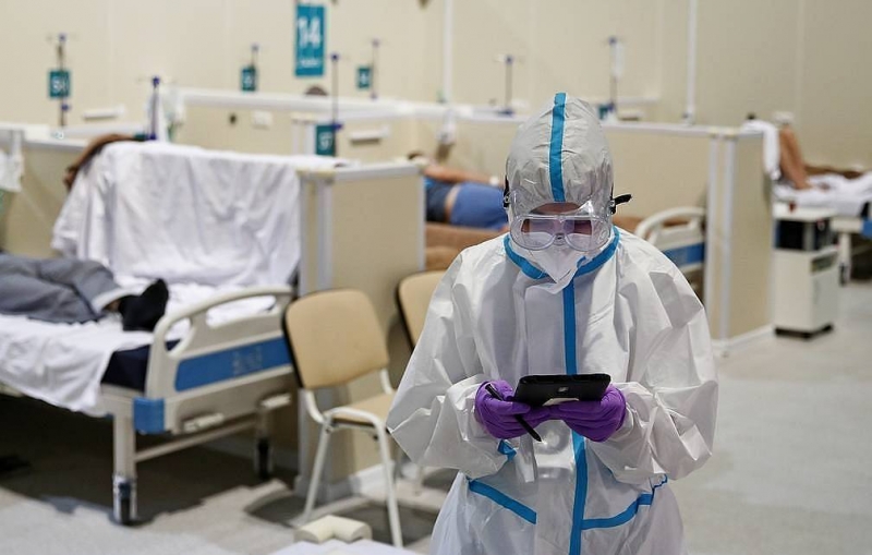 Эксперт прогнозирует окончание пандемии через год при пессимистичном сценарии