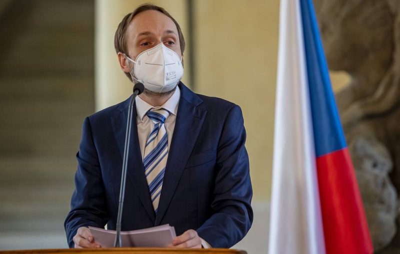 Глава МИД Чехии обратился к странам НАТО за помощью "парализованному посольству" в Москве

