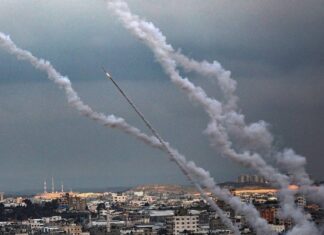 Израиль нанес удар по объектам радикалов в секторе Газа в ответ на запуск ракеты