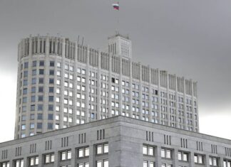 Кабмин выделит 9 млрд рублей производителям сахара и масла на возмещение части затрат