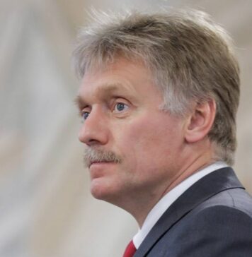 Кремль не обсуждает сокращение выходных в январе из-за увеличения майских